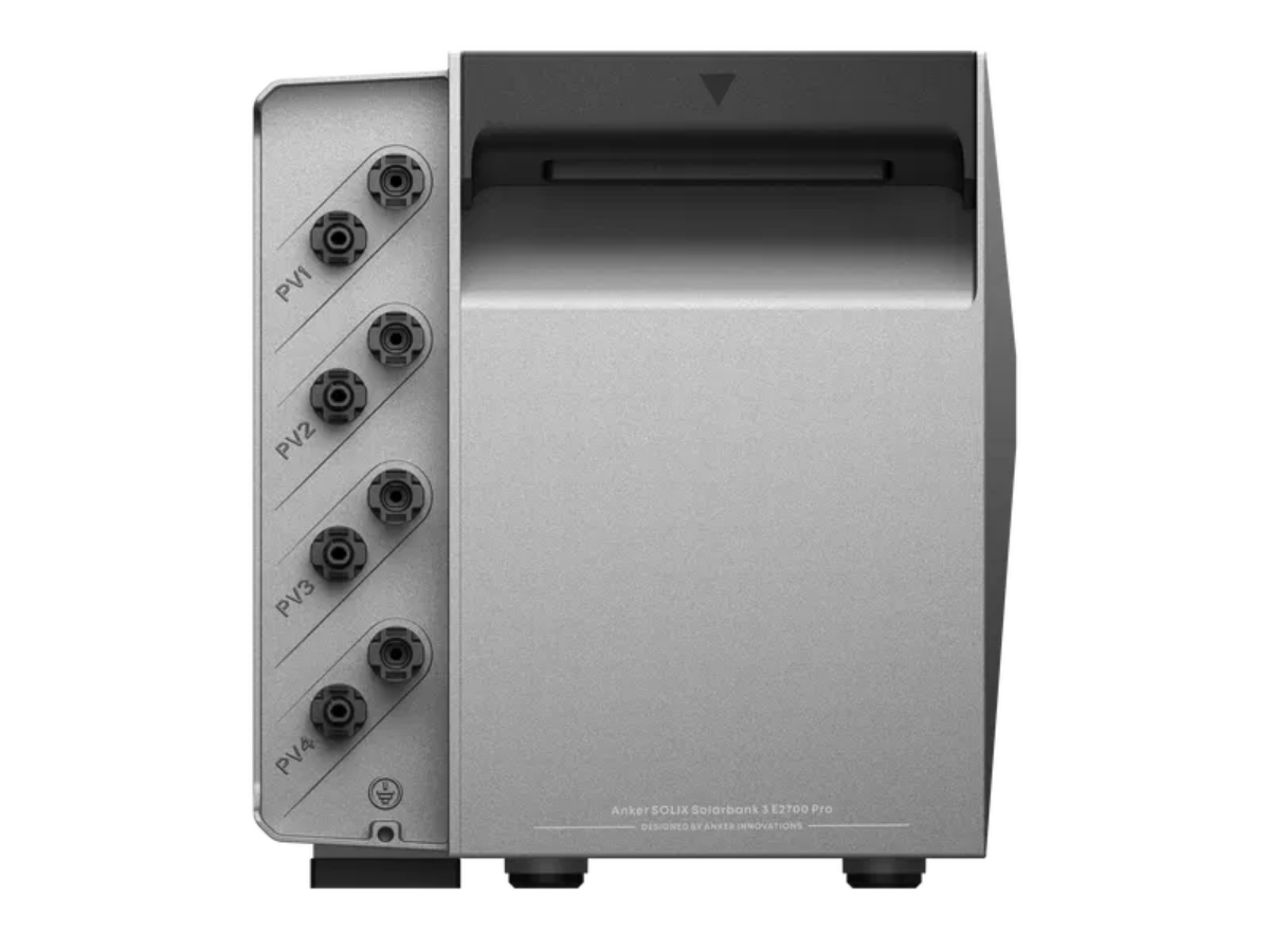 Anker SOLIX Solarbank 3 E2700 Pro*